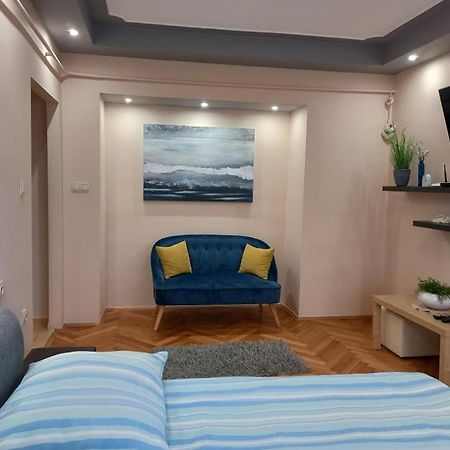 Zenit Apartman Mako Bagian luar foto